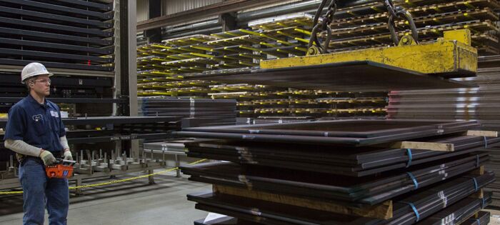 Industrial cranes & lift equipment
