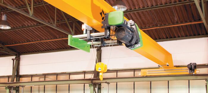 Industrial cranes & lift equipment
