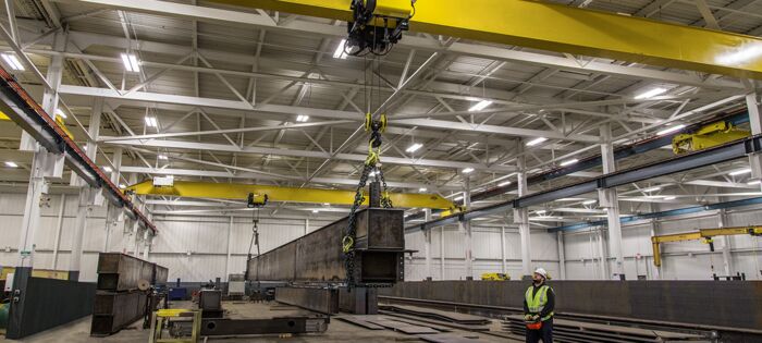 Industrial cranes & lift equipment