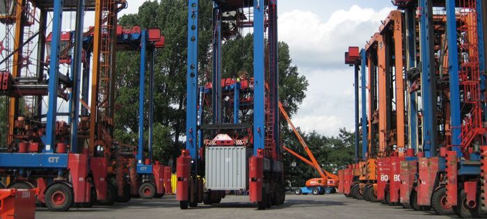 Industrial & intralogistics applications