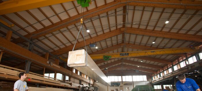 Industrial cranes & lift equipment