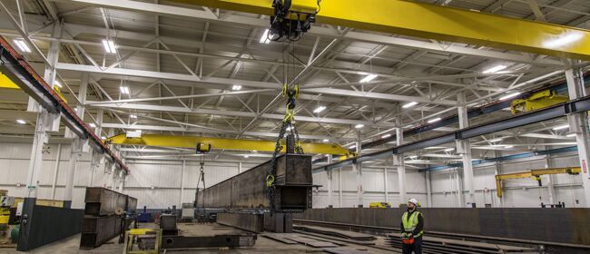 Industrial cranes & lift equipment 