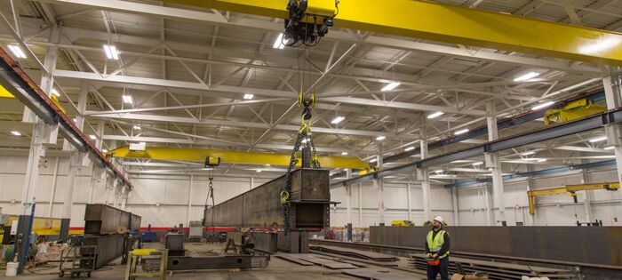 Industrial cranes & lift equipment