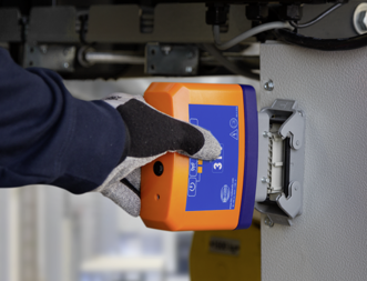FSE 314. Plug & Play for industrial cranes and hoists with 3 two-step drives and trolley pre-selection.