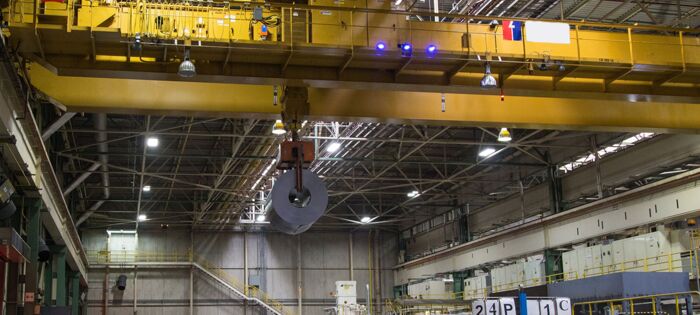 Industrial cranes & lift equipment