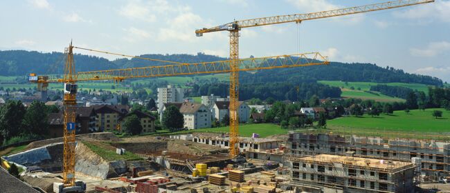Construction cranes 