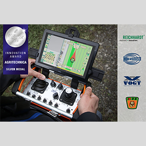 SIS Remote radio control with medal