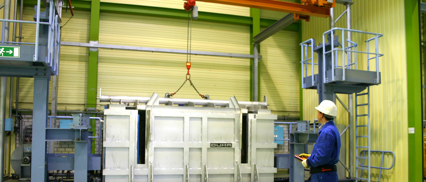 HBC-radiomatic offers exceptionally compact radio controls for lift equipment.