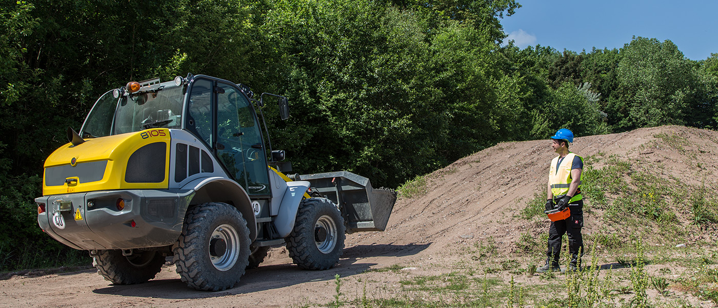 HBC radio systems are the optimal choice for the wireless control of wheel loaders.