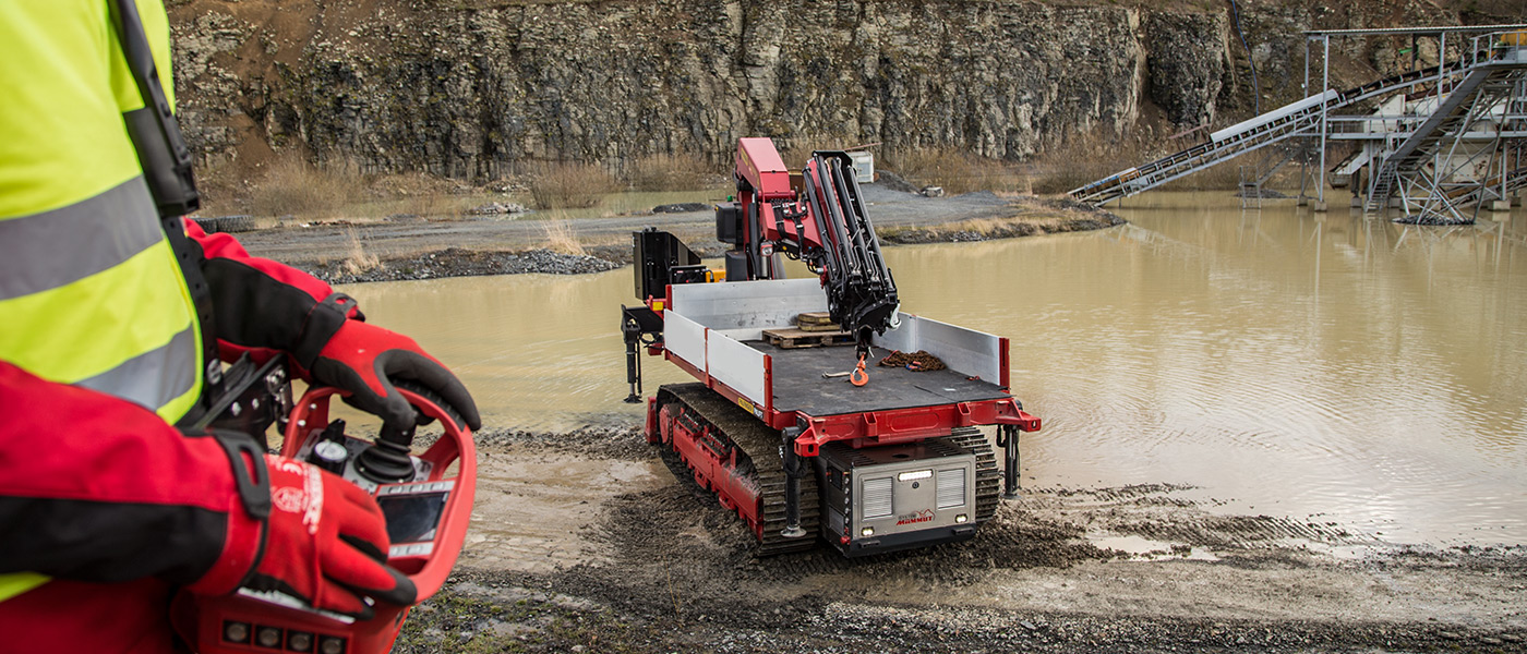 Precise control from a safe location. HBC radio systems for off-road transporters.